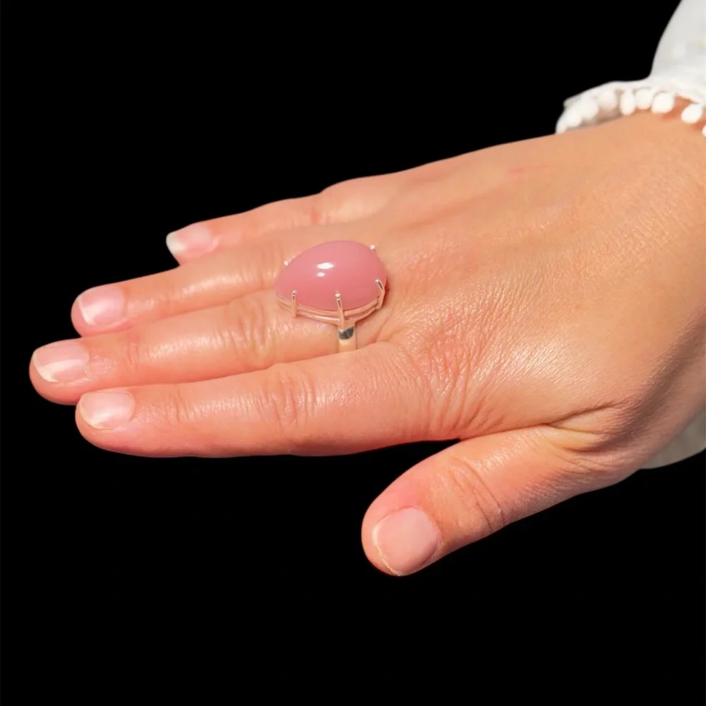 925 Sterling Silver Rose Quartz Tear Drop Cabochon Ring – Size 9